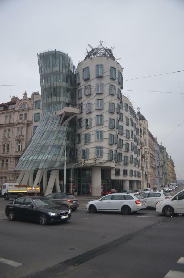 Apartment The Dancing House Residence, Two Bedroom With Balcony Near River!